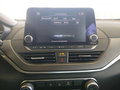 2023 Nissan Altima — photo 17 view
