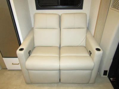 2026 Thor Motor Coach CHATEAU SPRINTER - Photo 8