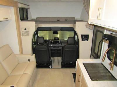 2026 Thor Motor Coach CHATEAU SPRINTER - Photo 3
