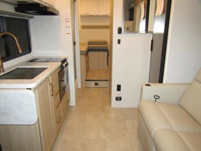 2026 Thor Motor Coach CHATEAU SPRINTER - Photo 6