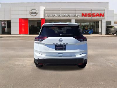 2026 Nissan Rogue - Photo 4