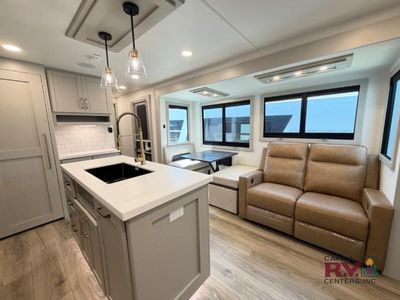 2026 Brinkley Model Z — photo 13 view