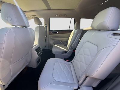 2026 Volkswagen Atlas — photo 21 view