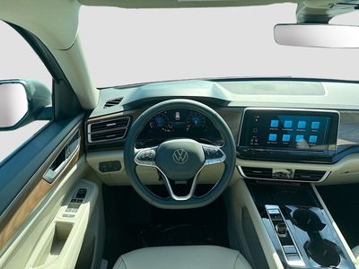 2026 Volkswagen Atlas — photo 18 view