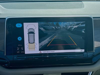 2026 Volkswagen Atlas — photo 13 view