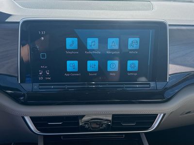 2026 Volkswagen Atlas — photo 12 view
