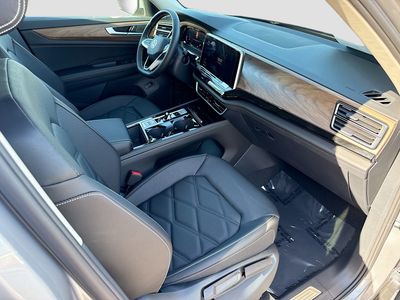 2026 Volkswagen Atlas — photo 13 view