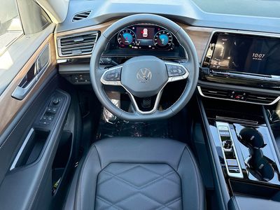 2026 Volkswagen Atlas — photo 16 view