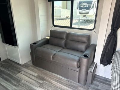 2026 Jayco Jay Flight SLX — photo 9 view