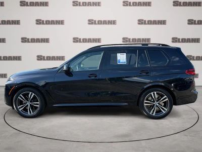 2025 BMW X7 — side profile view