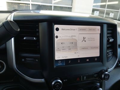 2024 Ram 2500 — photo 18 view