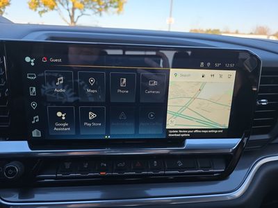 2026 Chevrolet Silverado 2500HD — photo 15 view