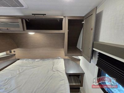 2026 Cougar Sport 2700BH — photo 32 view