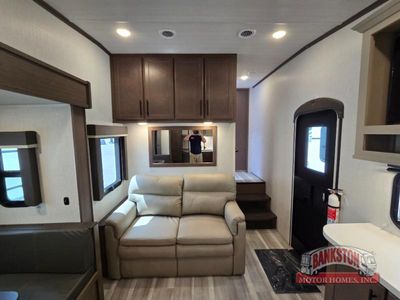 2026 Cougar Sport 2700BH — photo 24 view