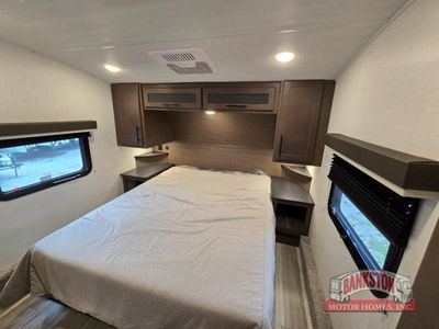 2026 Cougar Sport 2700BH — photo 29 view