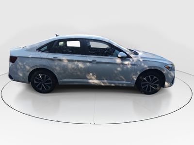 2024 Volkswagen Jetta — photo 8 view