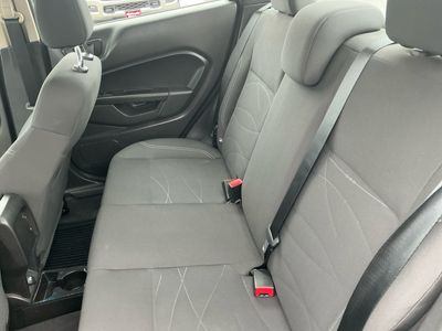 2018 Ford Fiesta - Photo 11