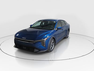 2025 Kia K4 - Photo 3