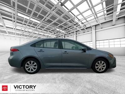 2025 Toyota Corolla - Photo 2