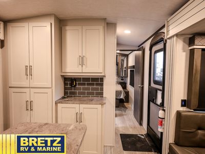 2025 Keystone RV Cougar Half-Ton - Photo 33
