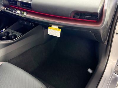 2026 Toyota Prius Plug-In Hybrid - Photo 30