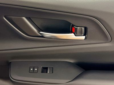2026 Toyota Prius Plug-In Hybrid - Photo 28