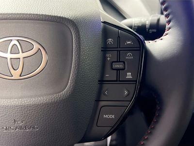 2026 Toyota Prius Plug-In Hybrid - Photo 17