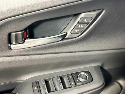 2026 Toyota Prius Plug-In Hybrid - Photo 14