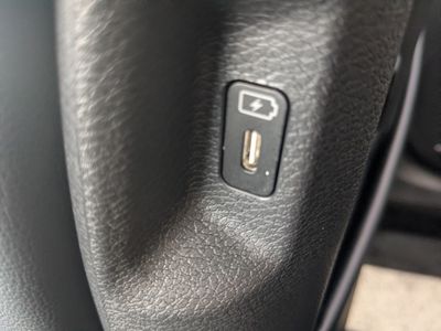 2026 Kia Sportage — photo 17 view