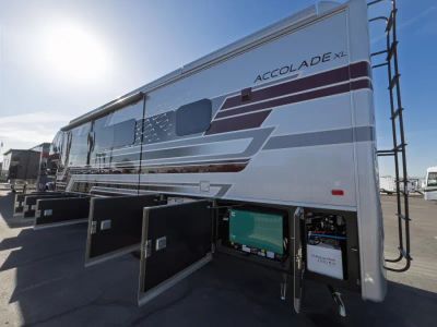 2026 Entegra ACCOLADE XL — photo 31 view