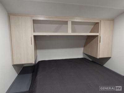 2025 Prime Time RV Tracer — photo 8 view