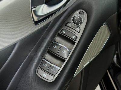 2023 INFINITI Q50 - Photo 17