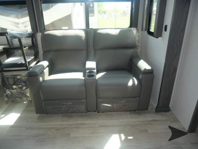 2024 Keystone RV Alpine - Photo 12
