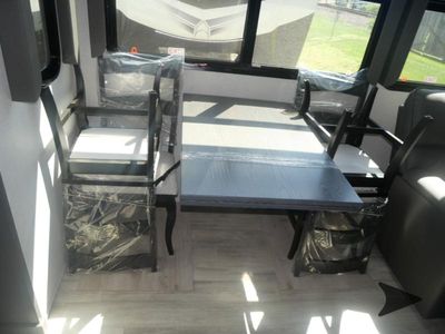 2024 Keystone RV Alpine - Photo 11