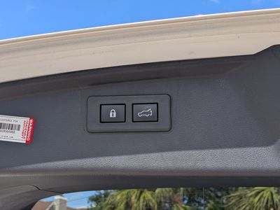 2022 Subaru Outback — photo 14 view