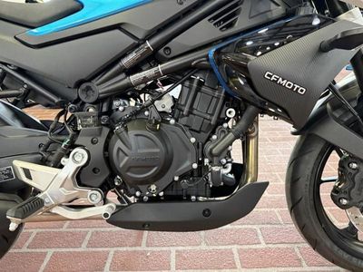 2025 CFMOTO 450NK - Photo 10