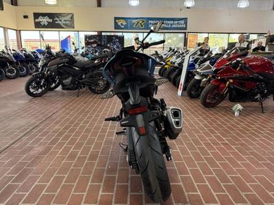 2025 CFMOTO 450NK - Photo 6