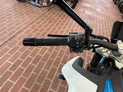 2025 CFMOTO 450NK - Photo 14