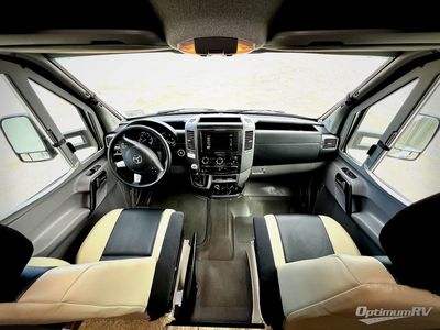 2017 Winnebago Navion - Photo 7