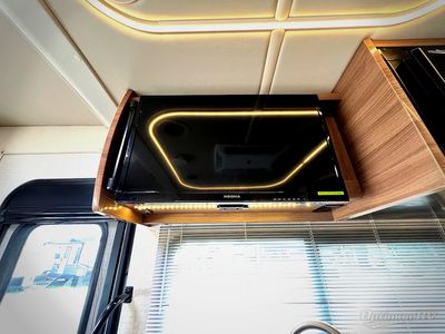 2017 Winnebago Navion - Photo 14
