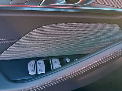 2026 BMW 8 Series - Photo 25