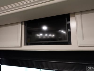 2026 Fleetwood Bounder - Photo 15