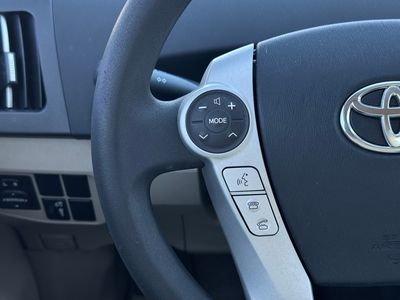2011 Toyota Prius Three - Photo 24