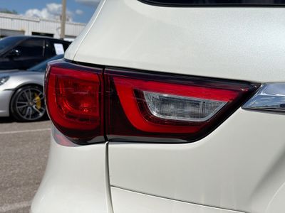 2017 INFINITI QX60 — photo 9 view