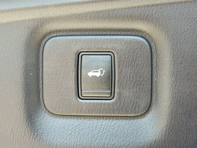 2017 INFINITI QX60 — photo 12 view