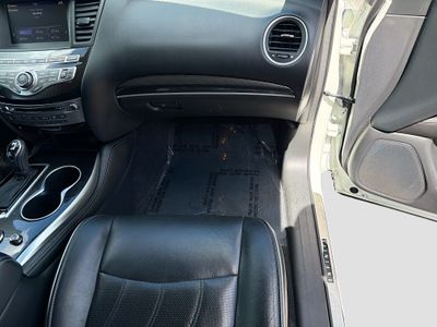 2017 INFINITI QX60 — photo 17 view