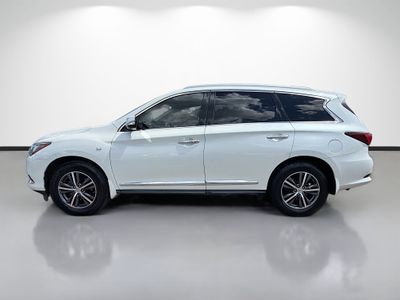 2017 INFINITI QX60 — side profile view