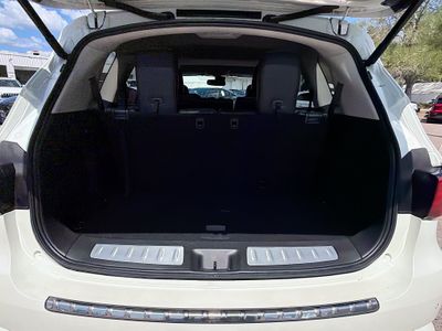 2017 INFINITI QX60 — photo 11 view