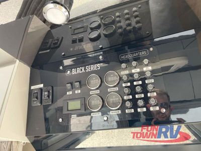 2022 Black Series Camper Black Series Camper — photo 23 view