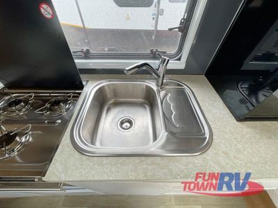 2022 Black Series Camper Black Series Camper — photo 16 view